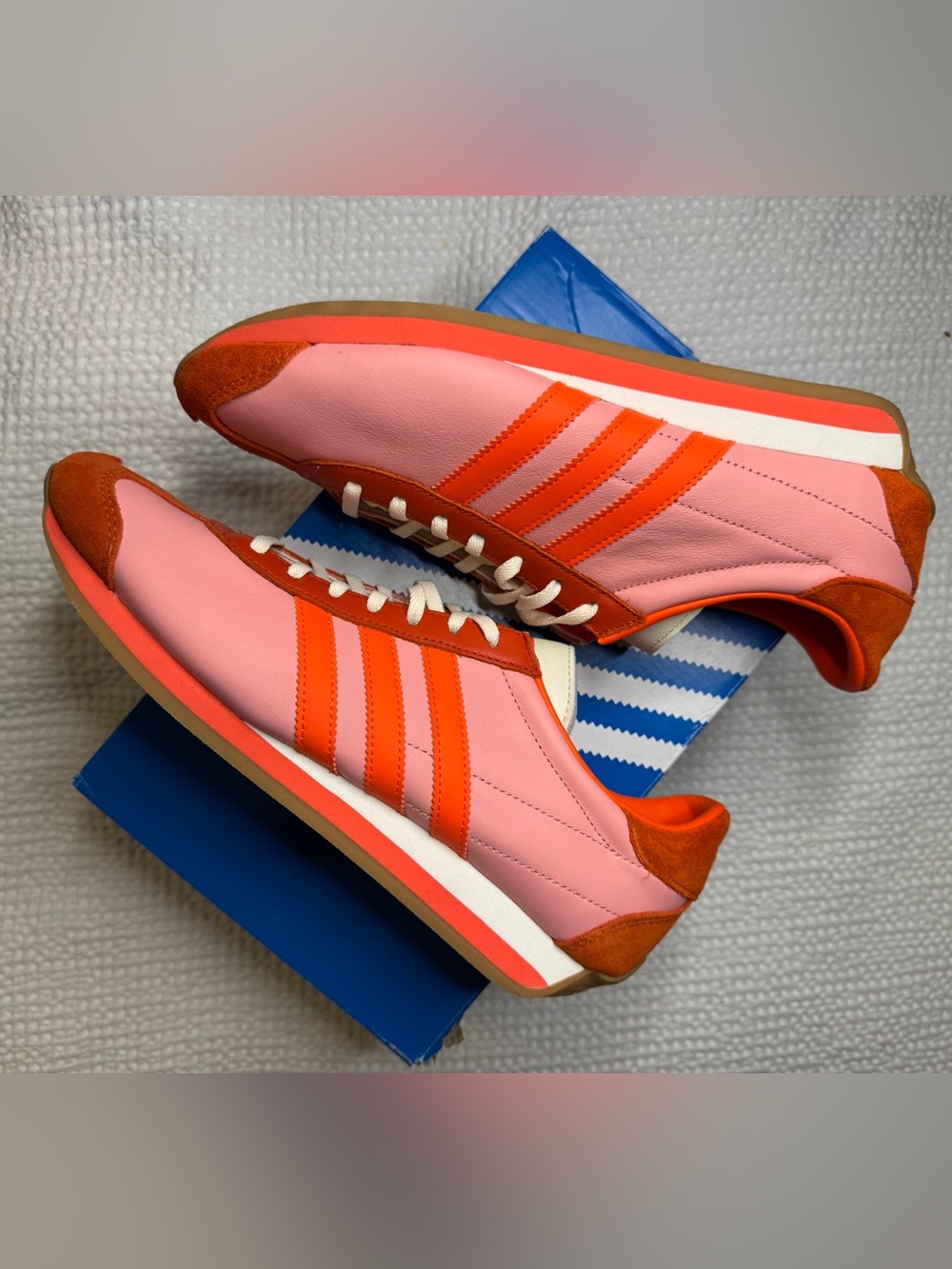 Adidas Women’s Country OG Sneakers - Valentines Lover 2025 - Picture 11 of 16